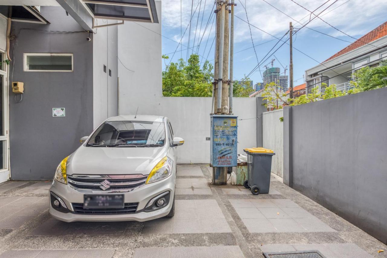 Reddoorz Near Surabaya Zoo Hotel Екстериор снимка